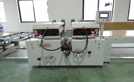 Mesin Manufaktur Roller Dengan Peralatan Lapisan Roller Untuk Papan, Kaca, Lembar, Akrilik