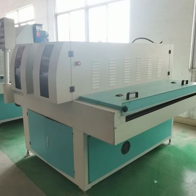 Efisien Cepat hemat energi Dua Lampu Mesin UV Curing Untuk UV Coat Borad Sheet
