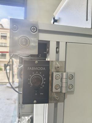 Mencapai Kecepatan Pembuatan Mesin Pembuatan UV Dengan Sistem Transmisi Motor Desheng 1HP kami 5-20m / min Kecepatan