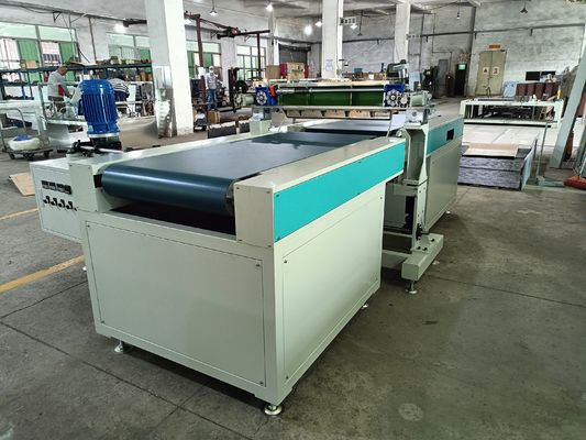 Furniture Board PVC lantai Lapisan Costistent Lapisan Kinerja Curtain Lapisan Mesin