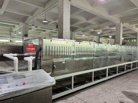 Oven pengeringan gelombang mikro industri dengan pemanasan volumetrik tipe sabuk terus menerus dan output daya yang dapat disesuaikan