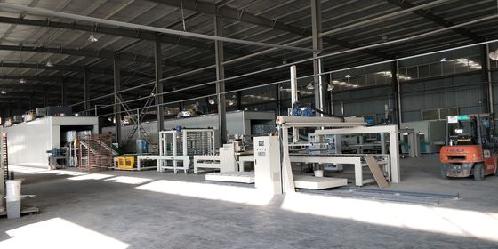 Wide Coating Uv Mesin Bongkar Muat Otomatis 4KW 1600mm