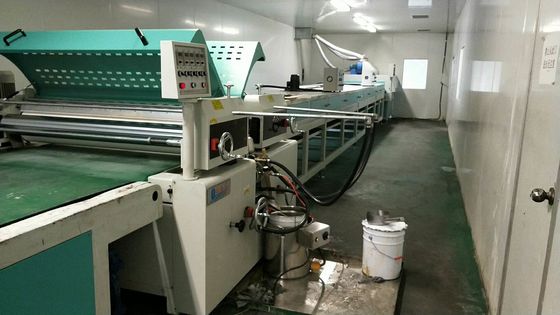Mesin Pelapis Pernis Pemuatan Otomatis 380v 50Hz 3 lembar / Min