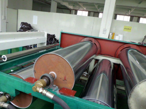 Rumput hijau / garis pelapis Coil putih komputer