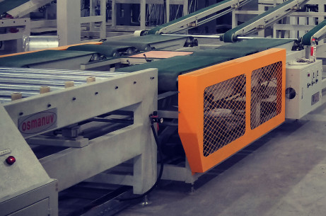 90 Derajat Rotating Automatic UV Coating Machine Untuk Fiberboard Semen