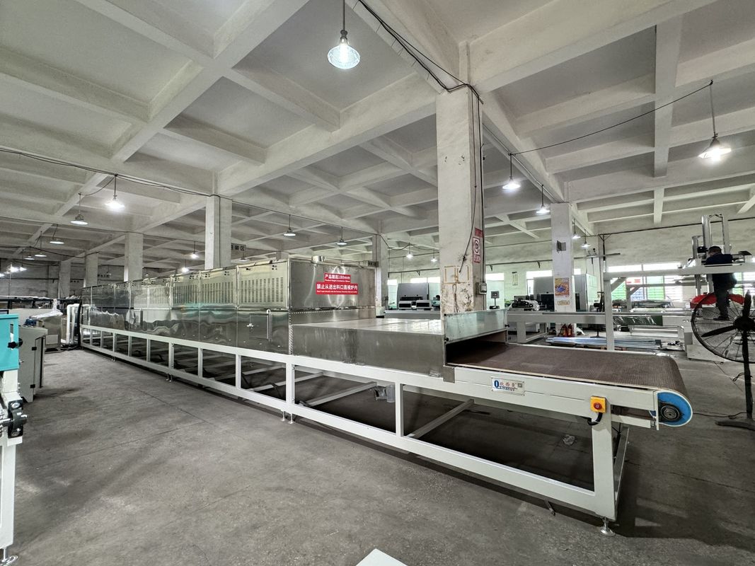 Produksi Berkelanjutan Desain Berkepikiran Ekologi Mesin Pengering Mikrowave 14 Tahap Untuk Makanan Laut Pulp