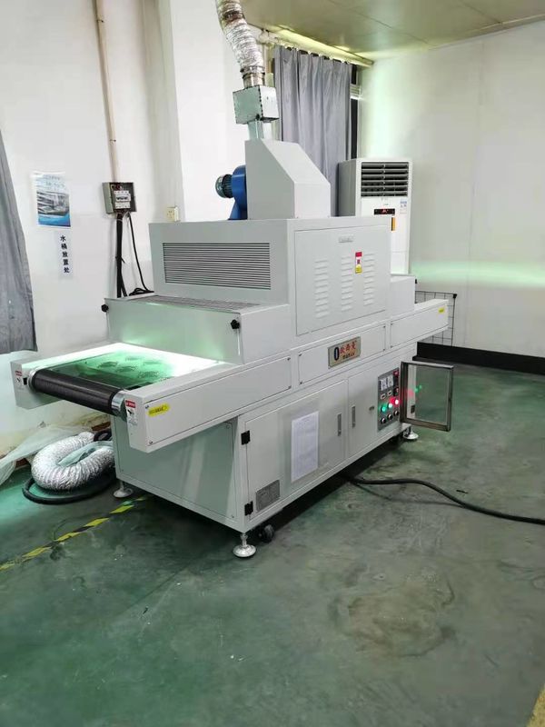 Kompak UV Mesin penyembuhan untuk panel datar. R & D dan produksi batch kecil Komposisi lini produksi