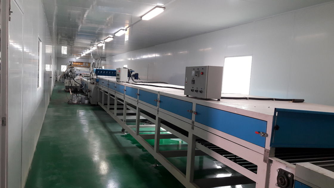 Mesin Pelapis Semprot UV Mesin Pengeringan Inframerah Pabrik W920mm 5m Menit Leveling Tec Spot