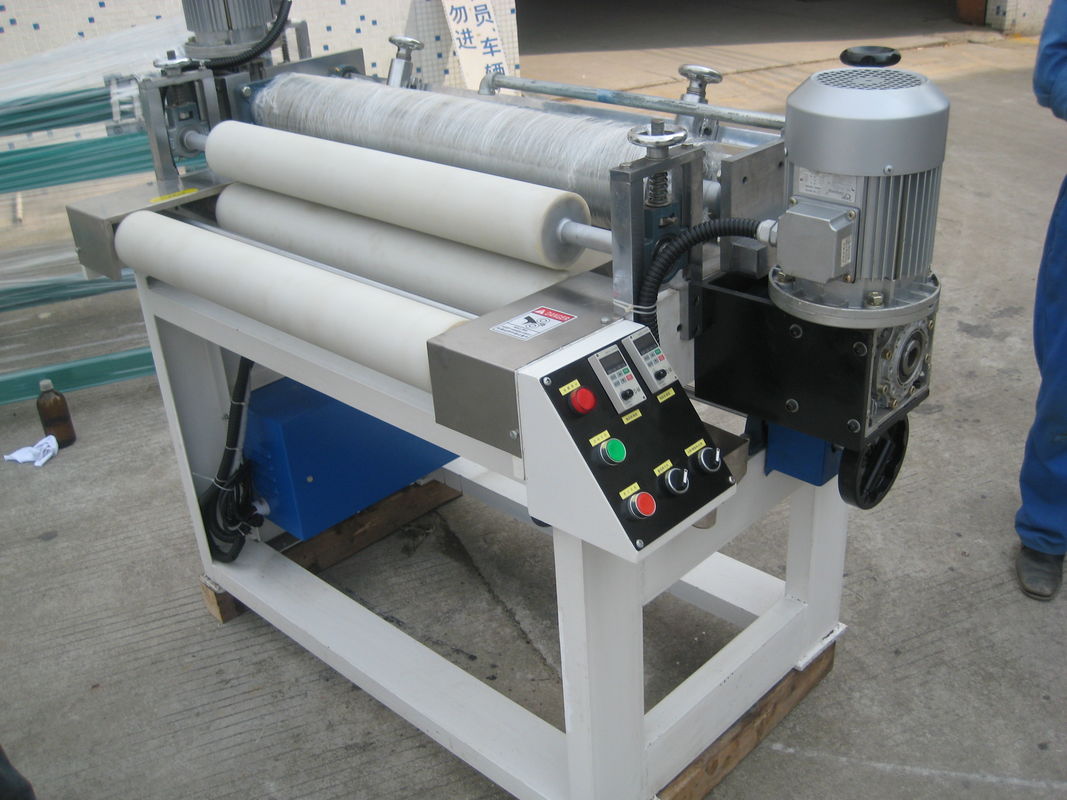 UV Roller Spray Coating Machine Untuk Panel PVC Flat Wood 620Mm KHV Bearing