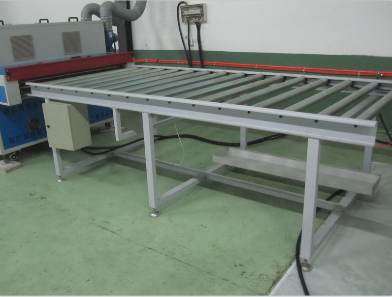 Mesin Automatic Conveyor Belt Untuk Transportasi 2m*0.6m*1.5m Ukuran Kinerja Tinggi