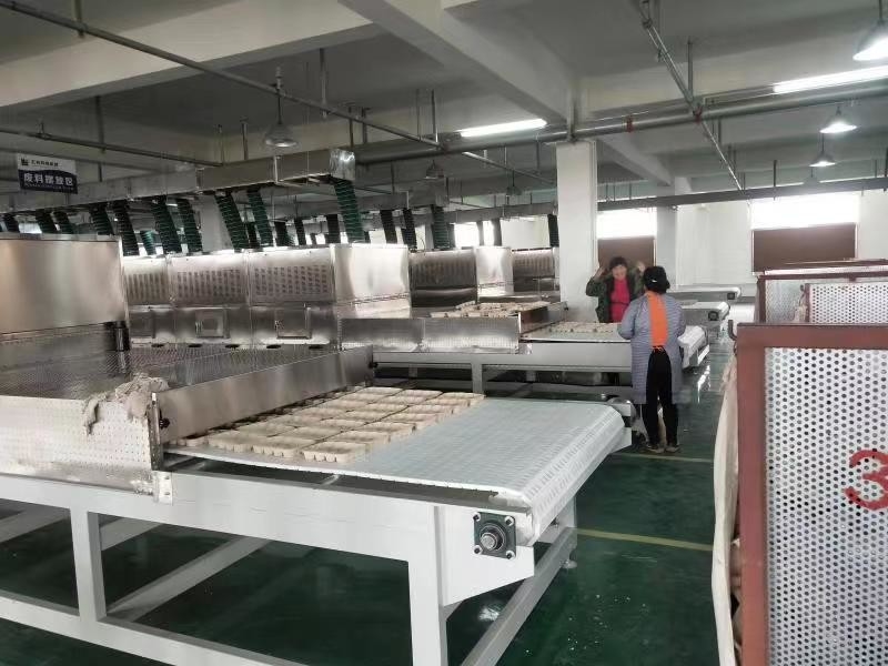 30KW Pengering Mikrowave Vacuum cepat Kapasitas 1-10T/H Waktu pengeringan 2-6 jam