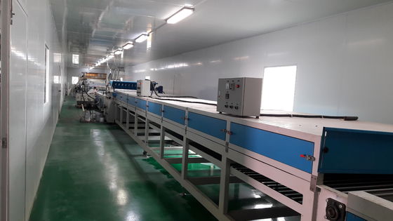 Mesin Pelapis Semprot UV Mesin Pengeringan Inframerah Pabrik W920mm 5m Menit Leveling Tec Spot