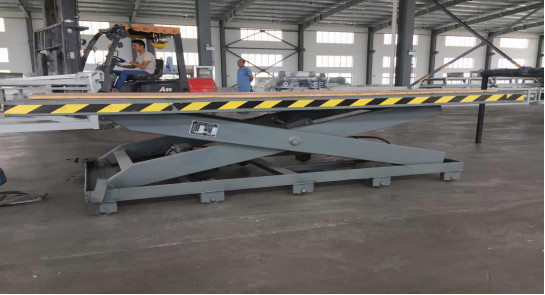 2.2KW Hidrolik Lift Lift Spray Coating Machine